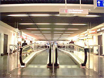 Dobner metal ceilings in Rhein-Main international airport, Frankfurt